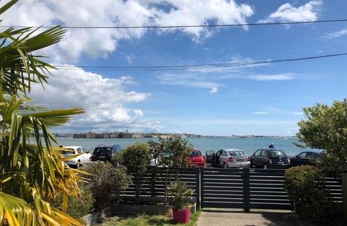Larmor-Plage Apartment | Appartement T2 super cosy - Front de mer