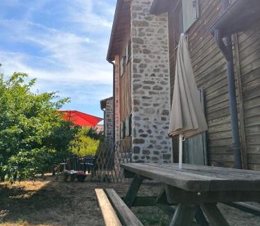 Chomelix Apartment | Appartements indépendants dans chalet en Auvergne