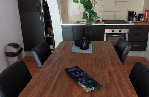 Sorede Apartment | appt3 Between sea and mountains, beautiful apartment, swimming pool, botanical garden.