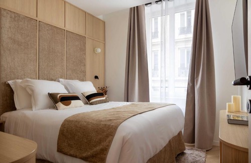 10th Arrondissement Apartment | Apt Exceptional - AC - 3BR-8P- Gare de l 'Est