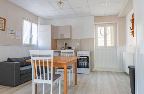 Saint-Honore-les-Bains Apartment | Apt T2 - Downtown - Logis des Thermes (6)