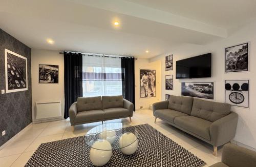 Monce-en-Belin Villa | Arnage Corner Lodge - Circuit 24h du Mans