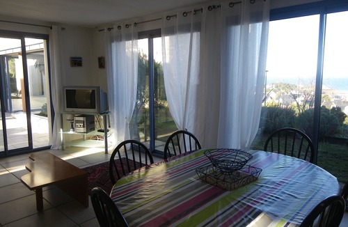 Erquy Villa | Arquitect´s villa with guest house, covered pool with heating