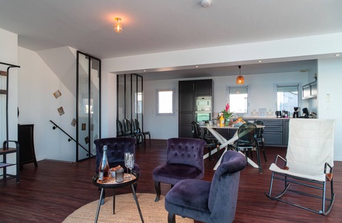 Port-Louis House | Arsav - Vue mer - Four Bedroom House, Sleeps 8