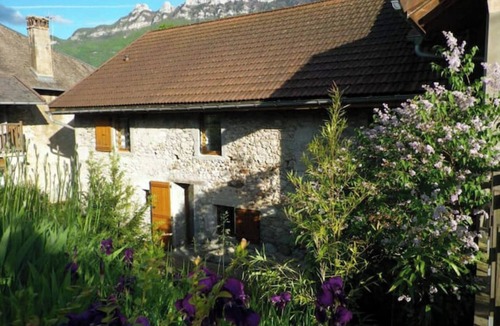 Saint-Paul House | Artist'au Chat" family gîte with sauna