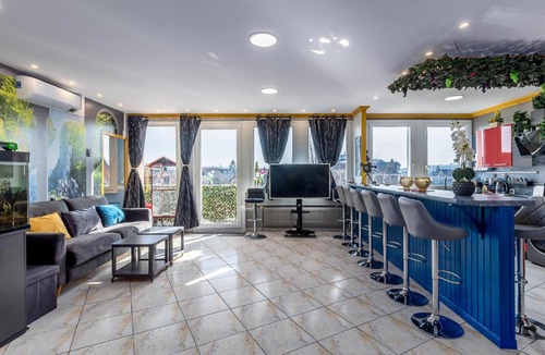 Corbeil-Essonnes Apartment | ArtistMemory Appartement