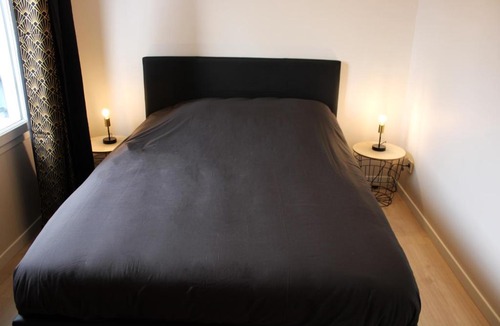 Saint-Priest Apartment | Arty Appart - Eurexpo - Clim - Parking box privé - Balcon - Sauna en option