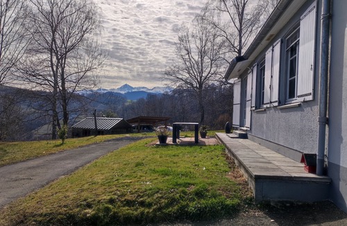Astugue Villa | At Grandma's