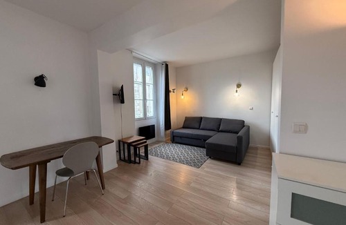 Melun Apartment | Atlas Home