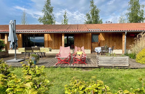 Domaize House | Atypical and cosy gîte with 4 large bedrooms and bathrooms