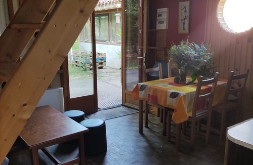 Moustey Ski Chalet | Atypical cottage in the forest with artist's studio!