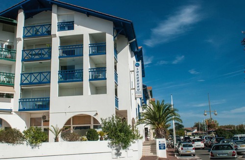 Hendaye Condo | Au bord de l'eau! Appartement Duplex pour 6 + WiFi