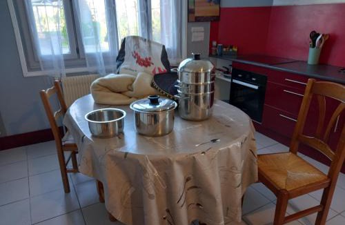 Lere House | Au calme, 2 grandes chambres, 65m2 , devant le canal, animaux ok