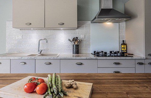 Biron House | Au Coin des Arbres - Laurier