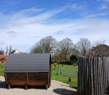Saint-Vougay Bed & Breakfast | Au Dolmen de Kerhus "Mysigt"