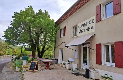 Laviolle Hotel | Auberge Arthéa
