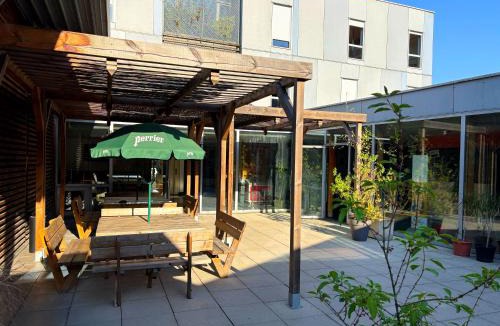 Echirolles Hostel | Auberge de Jeunesse HI Grenoble