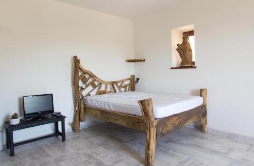 Meyras House | Auberge Les Grillons