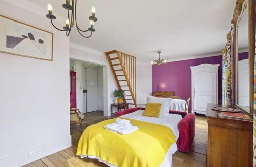 Quartier du Pont-de-Flandre Apartment | Authentic Parisian apartment