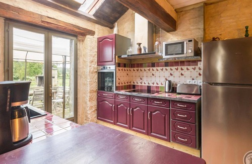 Saint-Lo-d'Ourville Cottage | Authentic Stay at the Manor with Pets Allowed