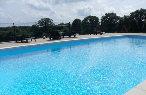 Sulniac House | Authenticity and relaxation at the pool in Sulniac