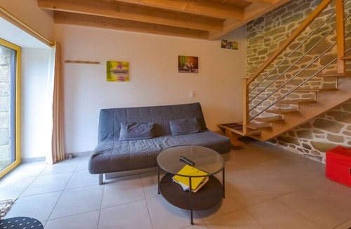 Sulniac House | Authenticity and relaxation at the pool in Sulniac