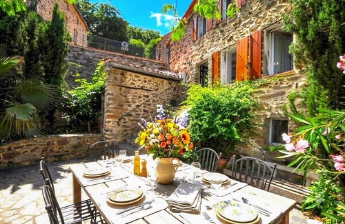 Taulis House | Authentique villa piscine