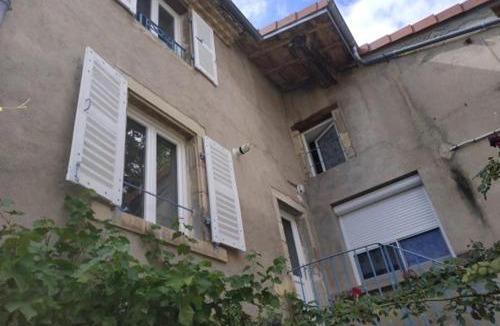 Chauriat House | Aux Rosiers Rouges