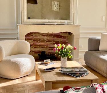 Bayeux Villa | Auxais Private Mansion
