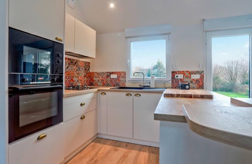La Hague House | Awesome home in Flottemanville-hague with WiFi