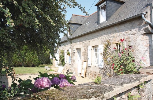 Pleumeur-Gautier House | Awesome home in Pleumeur Gautier