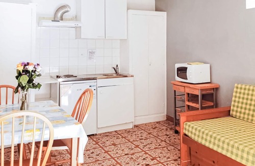 Saint-Savinien House | Awesome home in Saint-Savinien