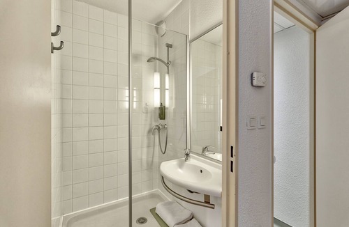 Saint-Victor Hotel | B&B HOTEL Montluçon Saint-Victor