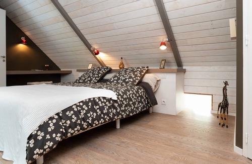 Arzano Bed & Breakfast | B&B Room 'Cassiope' with Shared Pool, Shared Terrace, and Wi-Fi