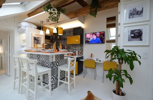 3rd Arrondissement Apartment | B4DF Peace & Love
