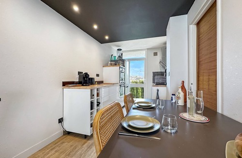 Saint-Marc Apartment | Balcony and sea view: attractive 2-person apartment*Ty Mor*.