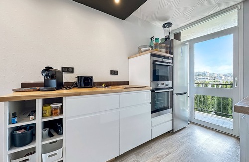 Saint-Marc Apartment | Balcony and sea view: attractive 2-person apartment*Ty Mor*.