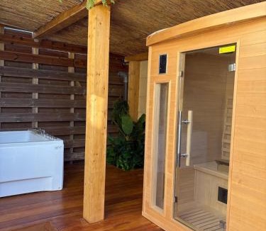 Montauban Apartment | Bali room Balneo Sauna terrasse 4personnes
