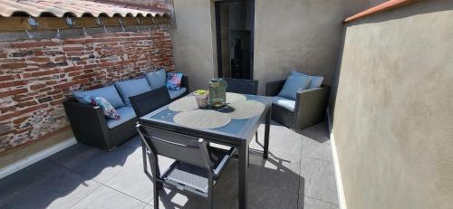 Elne Apartment | BAMBOU SERENITE ECO LOGIS -Piscine-Terrasse