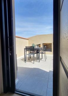 Elne Apartment | BAMBOU SERENITE ECO LOGIS -Piscine-Terrasse