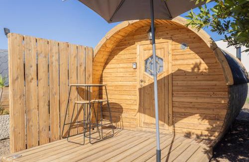 Saint-Andre Ski Chalet | Barrel Orange