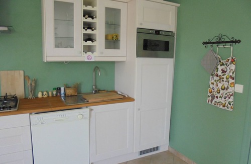 Mollans-sur-Ouveze Apartment | Bastidon for rent facing Mont Ventoux, shared swimming pool