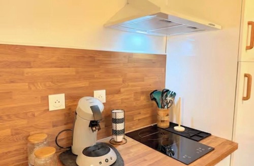 Levernois Apartment | Beaune Green Lodge: 2-bedroom apartment - Résidence Piscine & Sauna near Beaune