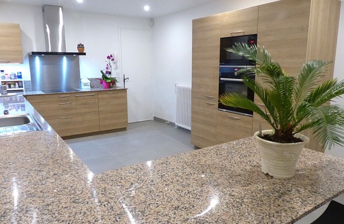 Saint-Thibault-des-Vignes Villa | Beautiful villa with pool near Disneyland 15 minutes and Paris 28 km