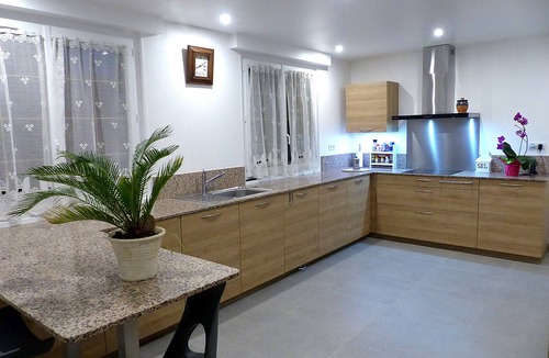 Saint-Thibault-des-Vignes Villa | Beautiful villa with pool near Disneyland 15 minutes and Paris 28 km