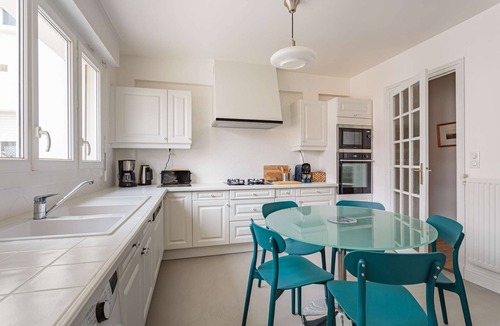 Saint-Jean-de-Luz City Center Apartment | Beautiful apartment in the town center and 50 m from the beach