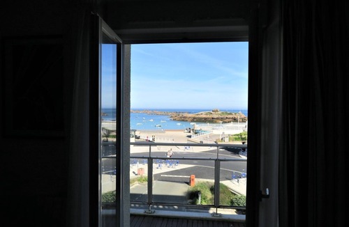 Tregastel Apartment | Beautiful apartment beautifull sea view with free WIFI in TREGASTEL