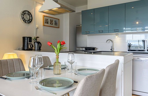 Carnac Apartment | Beautiful apartment for 4 people with WIFI, TV and balcony