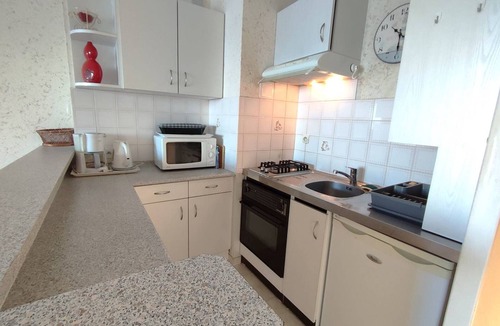 Tregastel Apartment | Beautiful apartment with sea view and parking in Trégastel