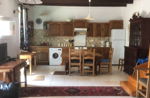 Leuhan Cottage | Beautiful Breton Barn with Pool 3 Bed, Sleeps 7. Great for groups or families